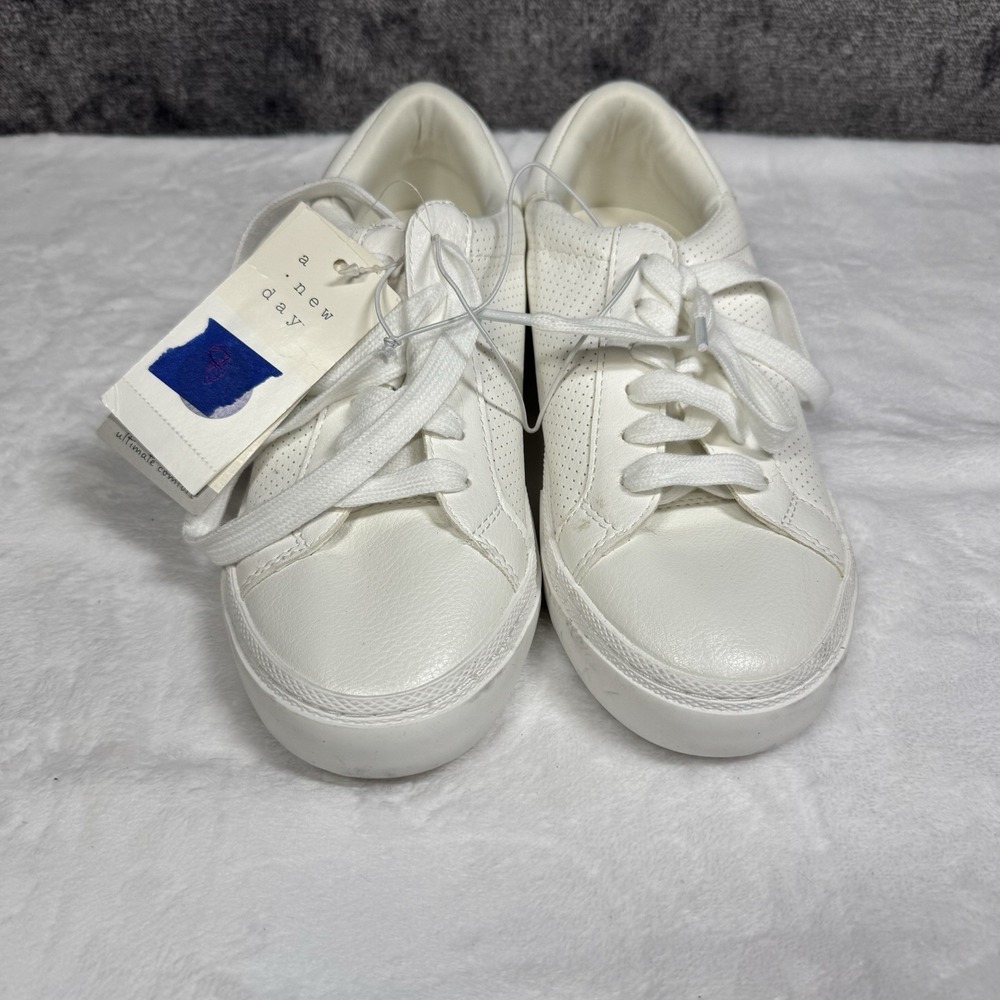 Women's Peggy Sneakers - A New Day Size 6 White/Cream Color